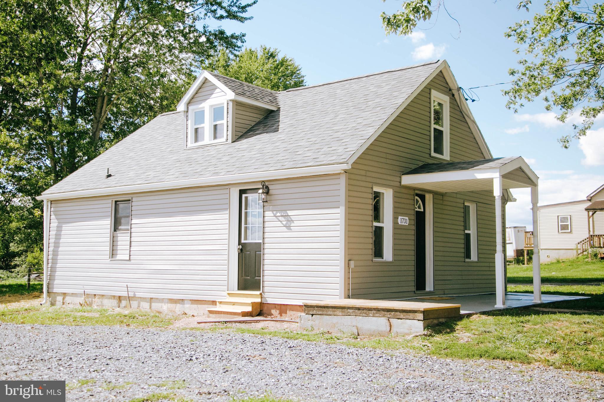 1731 Mapledale Road Elizabethtown, PA 17022 - Photo 4 of 34 Gallery Image 4