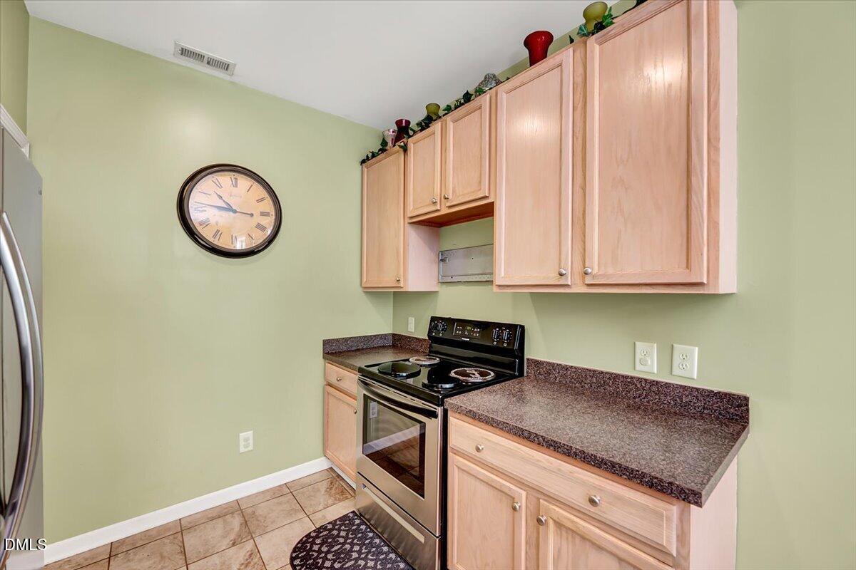 5629 Tealbrook Drive Raleigh, NC 27610 - Photo 13 of 27 19-5629 Tealbrook Dr-19