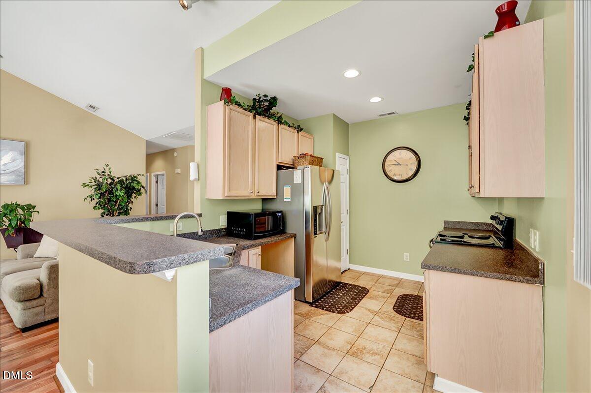 5629 Tealbrook Drive Raleigh, NC 27610 - Photo 4 of 27 18-5629 Tealbrook Dr-18
