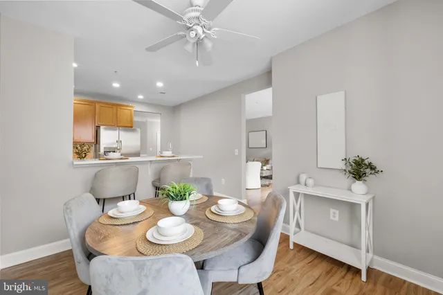 $3,000 | 2540 Kensington Gardens, Unit 204, Ellicott City, MD 21043