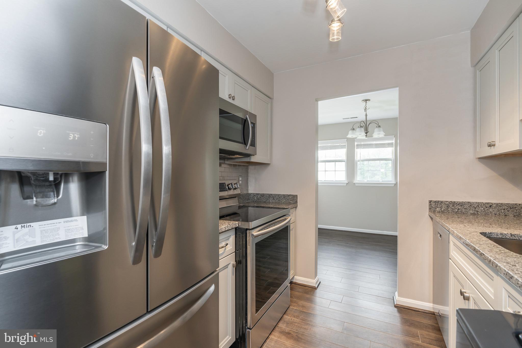 8585 Falls Run Road, Unit L Ellicott City, MD 21043 - Photo 4 of 23