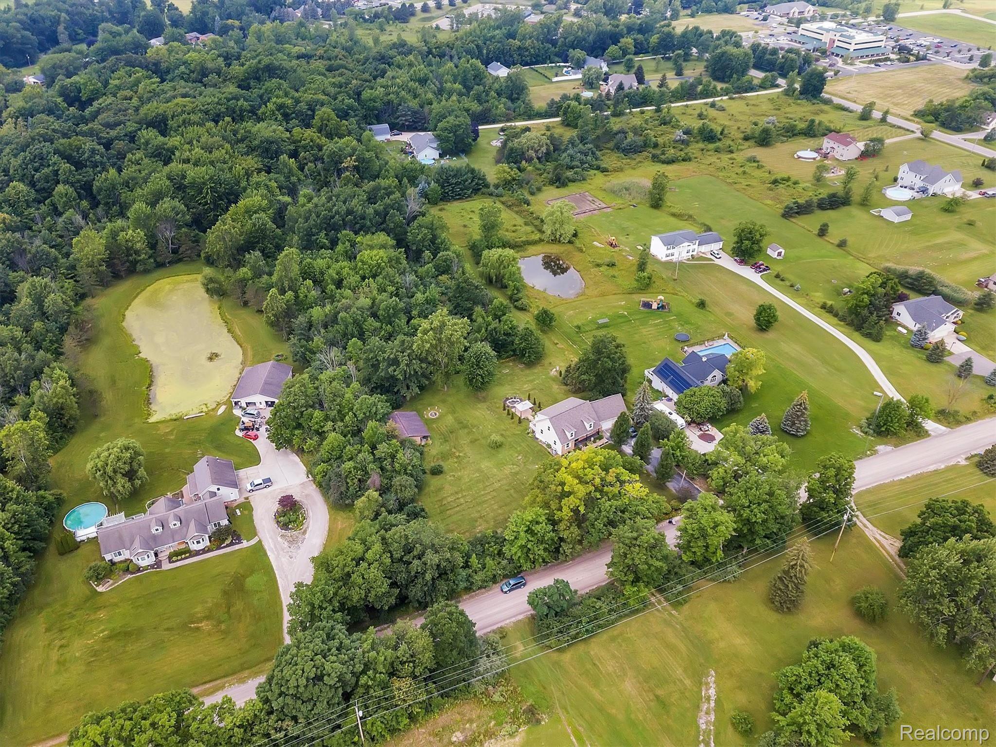 2090 Montague Road Davison, MI 48423 - Photo 57 of 61 56-2090-Montague-Rd-WindowStill-Real-Estate-Photography-43.jpg