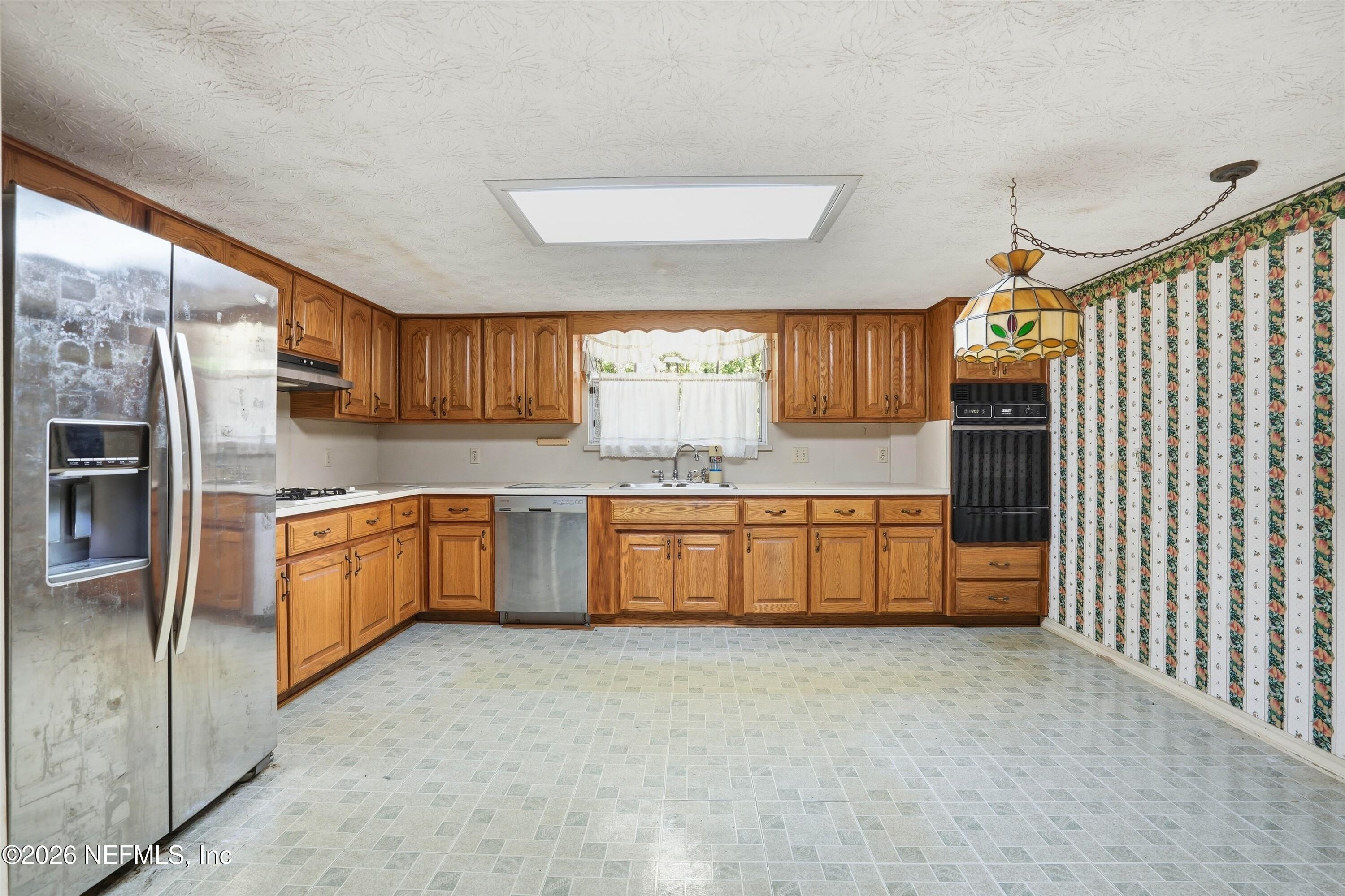2406 Elbow Road Orange Park, FL 32073 - Photo 21 of 40 Kitchen