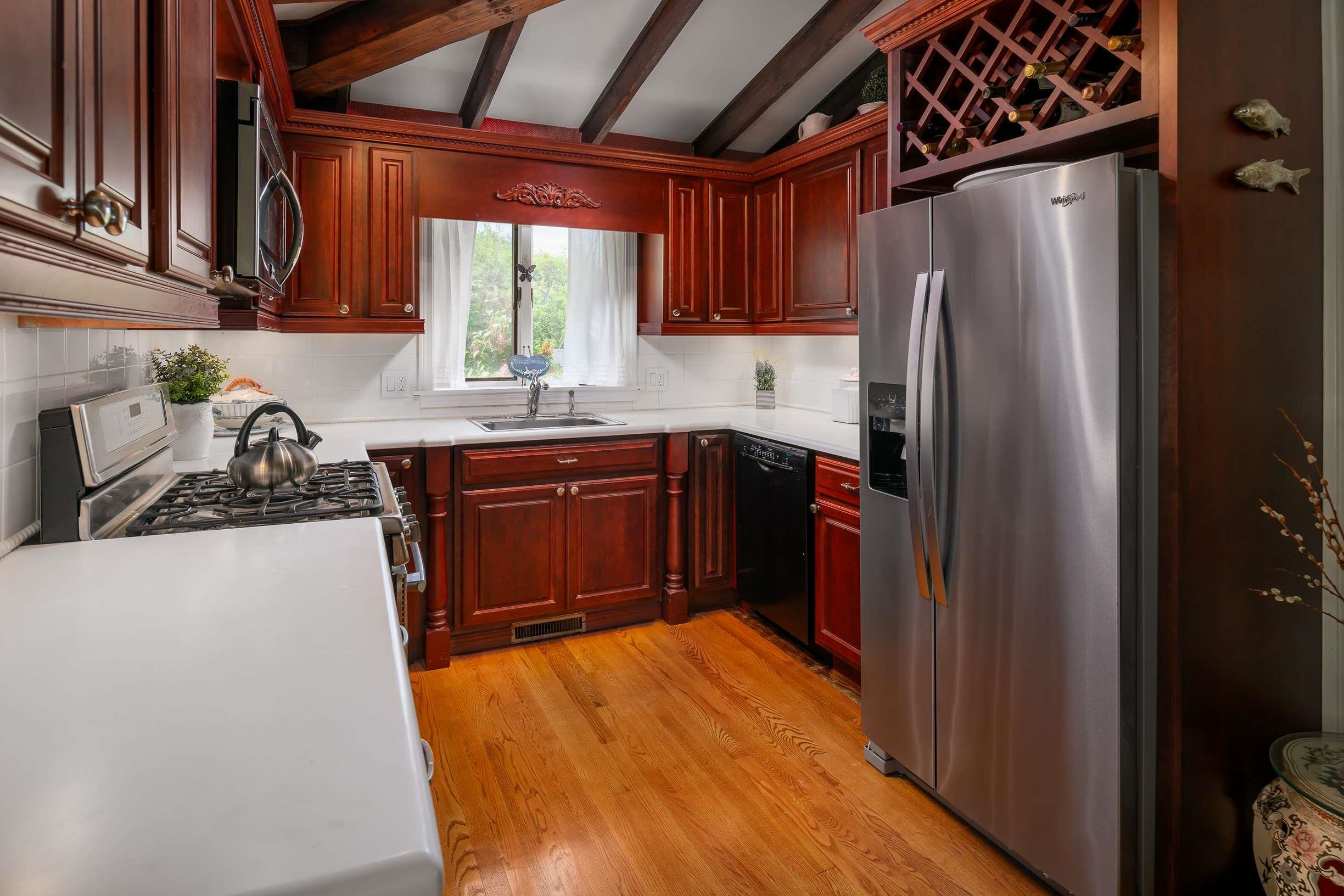 81 Tower Road Kittery, ME 03905 - Photo 9 of 39