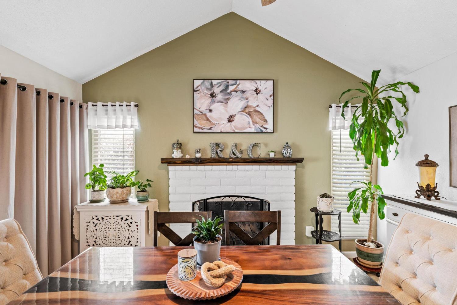 760 Pebble Way Manteca, CA 95336 - Photo 13 of 41