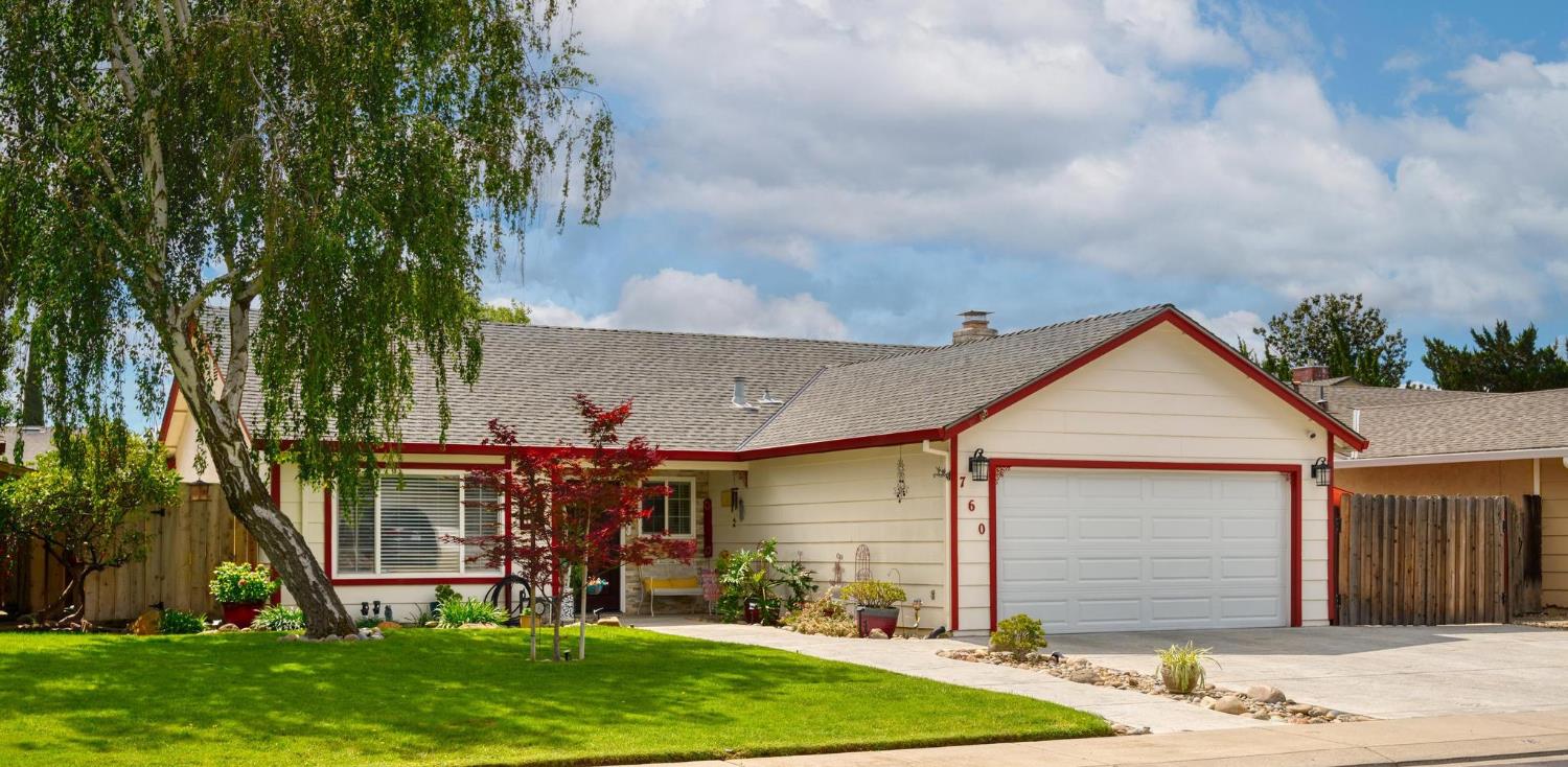 760 Pebble Way Manteca, CA 95336 - Photo 2 of 41