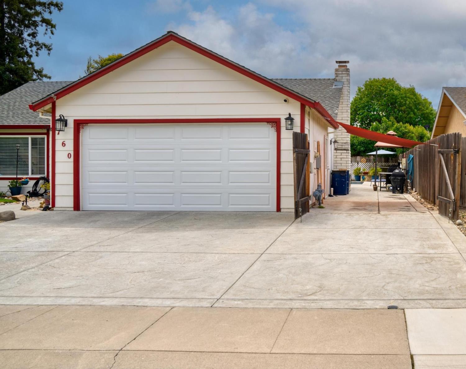 760 Pebble Way Manteca, CA 95336 - Photo 33 of 41