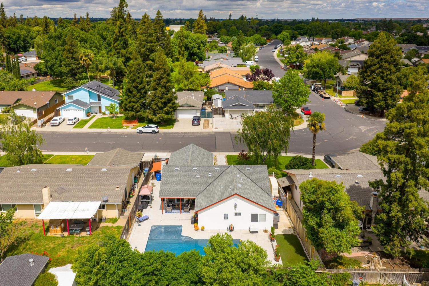 760 Pebble Way Manteca, CA 95336 - Photo 36 of 41