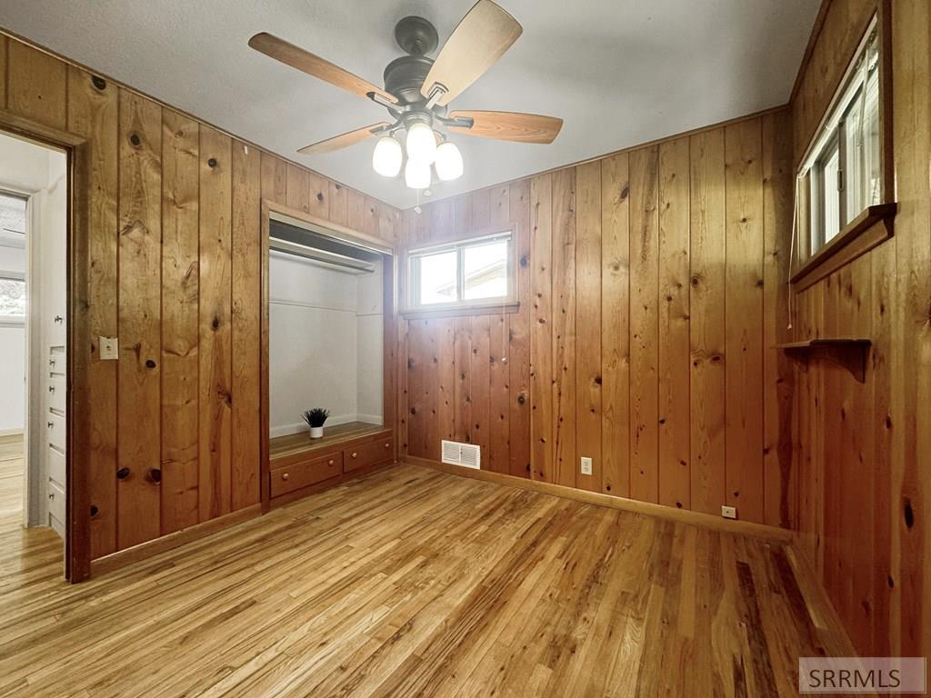 305 East 3rd South Rexburg, ID 83440 - Photo 15 of 43