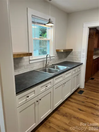 $950 | 117 North 6th Street, Albemarle, NC 28001