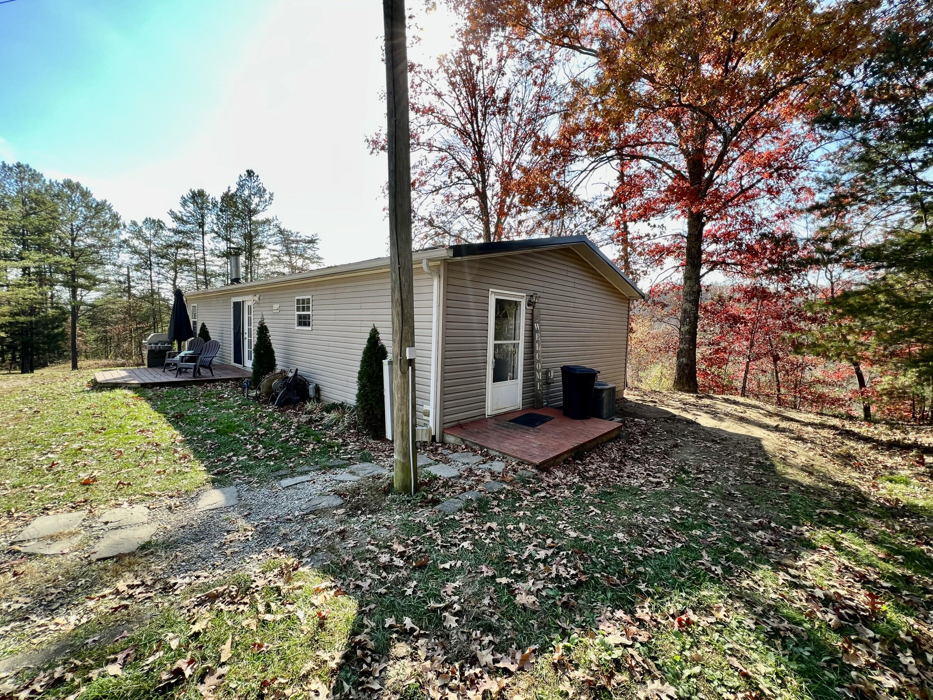 512 Honeycomb Road Mount Vernon, KY 40456 - Photo 4 of 27 IMG_1639