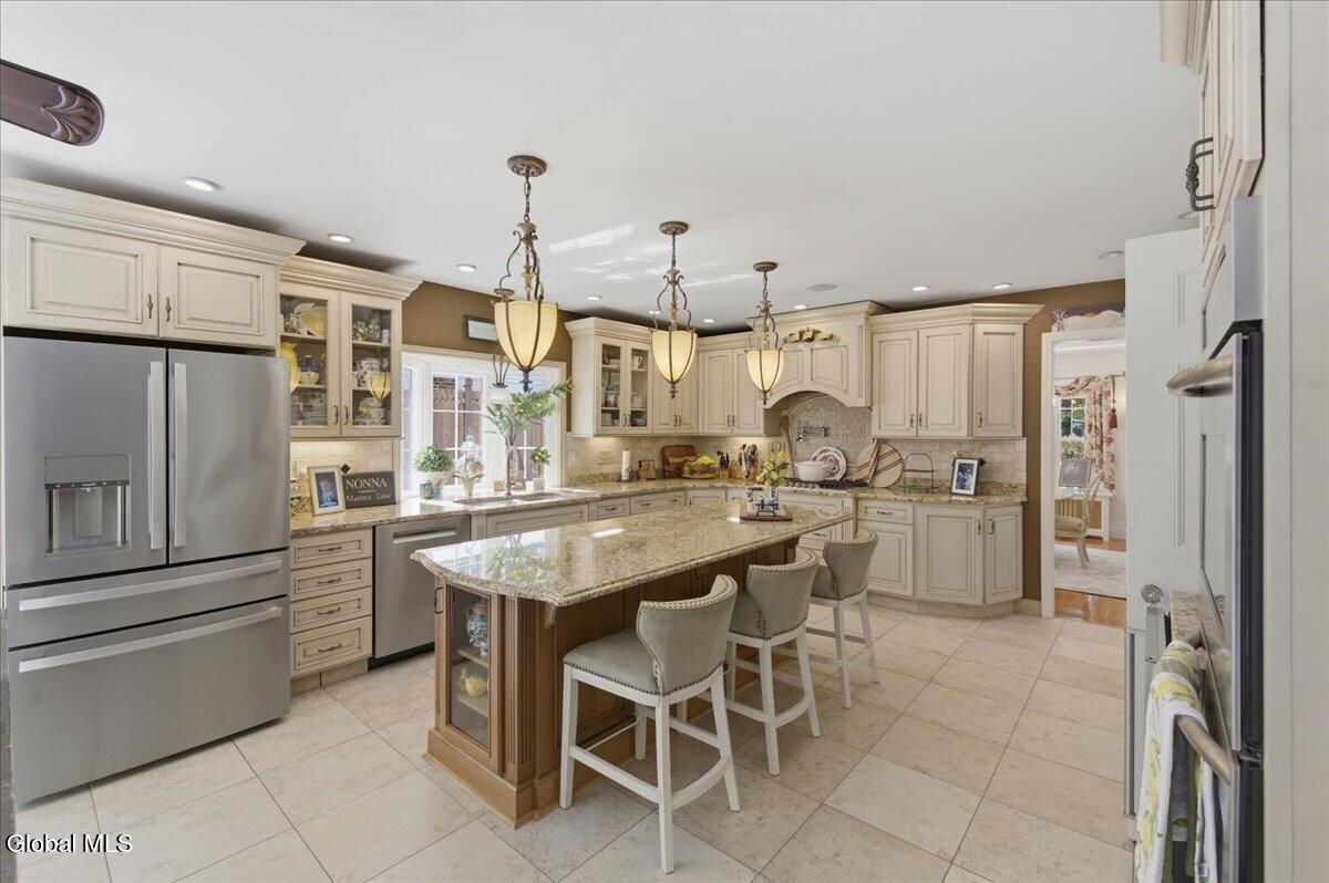 8 Westover Road Troy, NY 12180 - Photo 21 of 60 37-022_JKT_0047