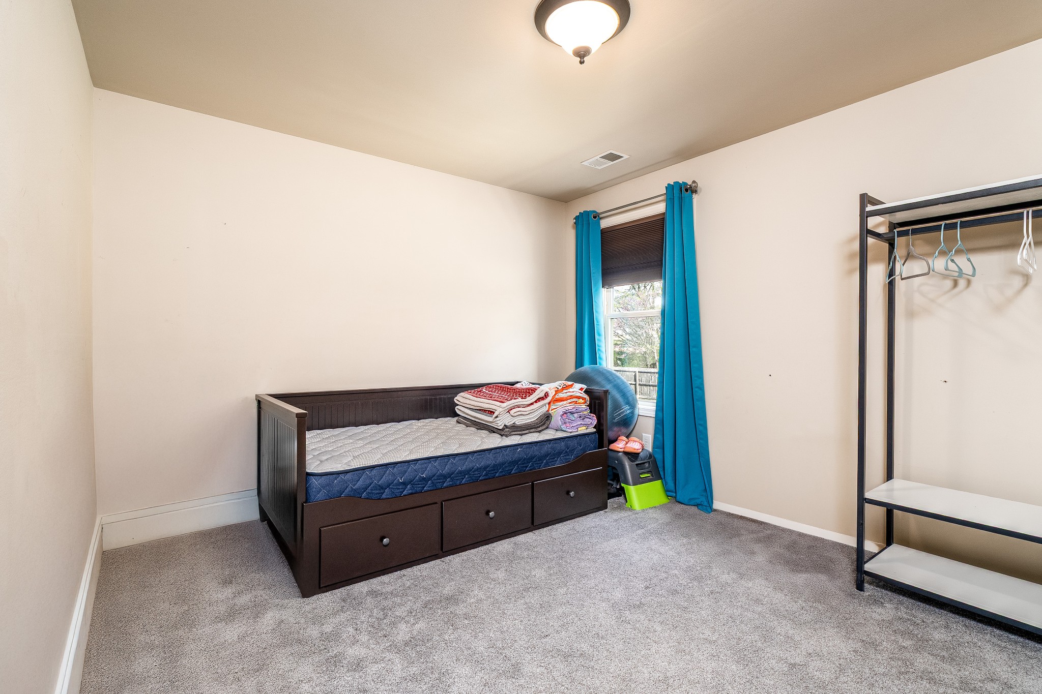 2034 Austin Drive Spring Hill, TN 37174 - Photo 28 of 41 a room with furniture and air conditioner vent