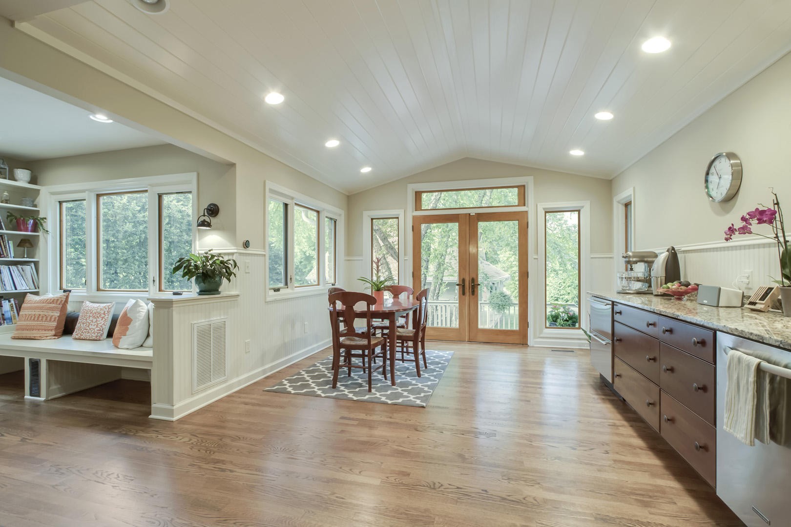 1008 Bluff View Road Southwest Knoxville, TN 37919 - Photo 12 of 40 Gallery Image 12