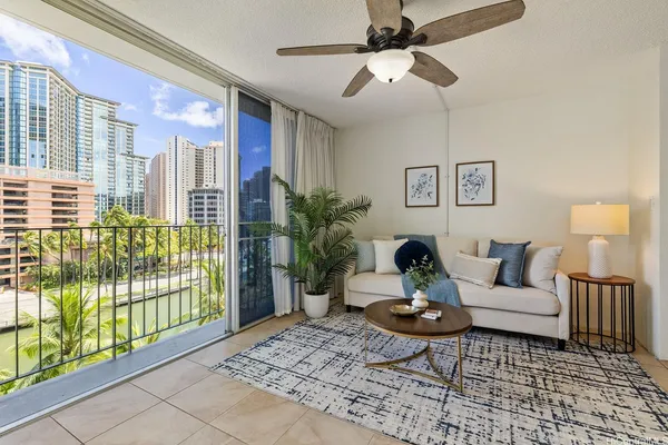 $425,000 | 620 McCully Street, Unit 703, Honolulu, HI 96826