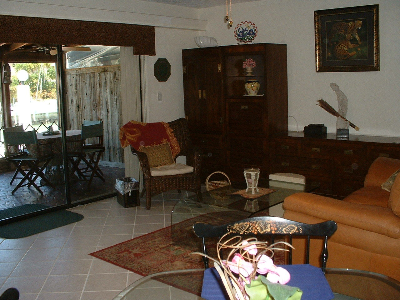 423 Sombrero Beach Road, Unit 6 Marathon, FL 33050 - Photo 8 of 23 living room