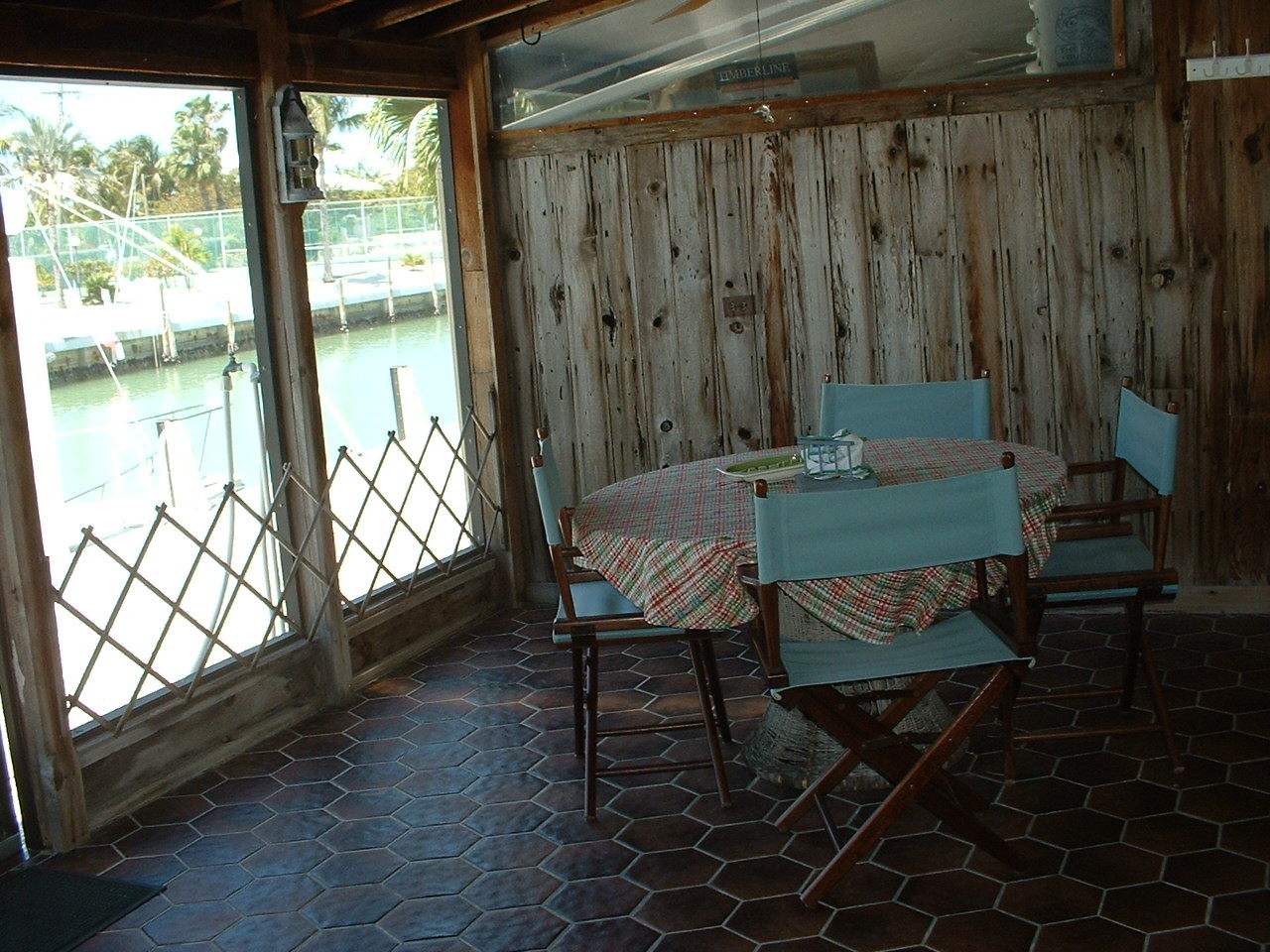 423 Sombrero Beach Road, Unit 6 Marathon, FL 33050 - Photo 9 of 23 screened patio