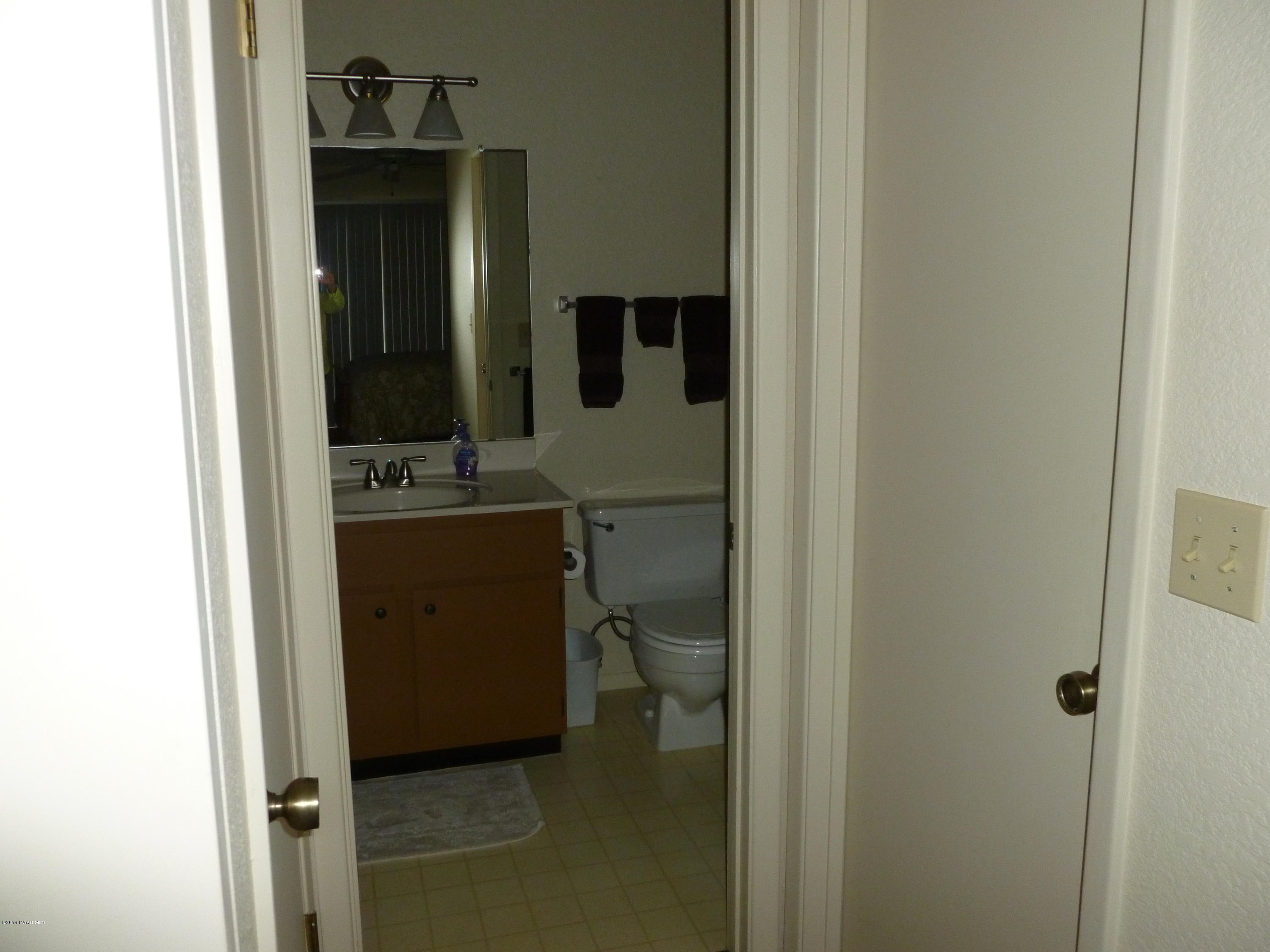 3089 Montana Terrace Road, Unit 3B Prescott, AZ 86301 - Photo 10 of 18 Master bath