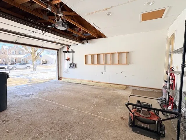 $2,600 | 1880 Paddington Avenue, Naperville, IL 60563