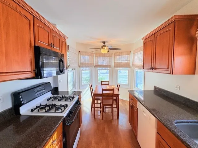 $2,600 | 1880 Paddington Avenue, Naperville, IL 60563