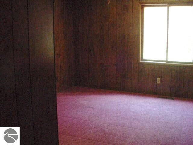 1985 South Sand Lake Road Turner, MI 48765 - Photo 5 of 10 1750428-4.JPG