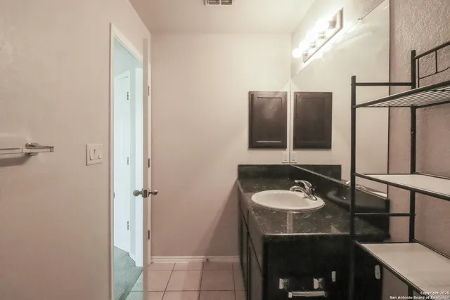 $1,450 | 1125 Brown Rock Drive, New Braunfels, TX 78130