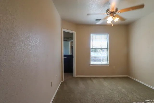 $1,450 | 1125 Brown Rock Drive, New Braunfels, TX 78130