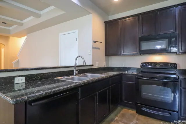 $1,450 | 1125 Brown Rock Drive, New Braunfels, TX 78130