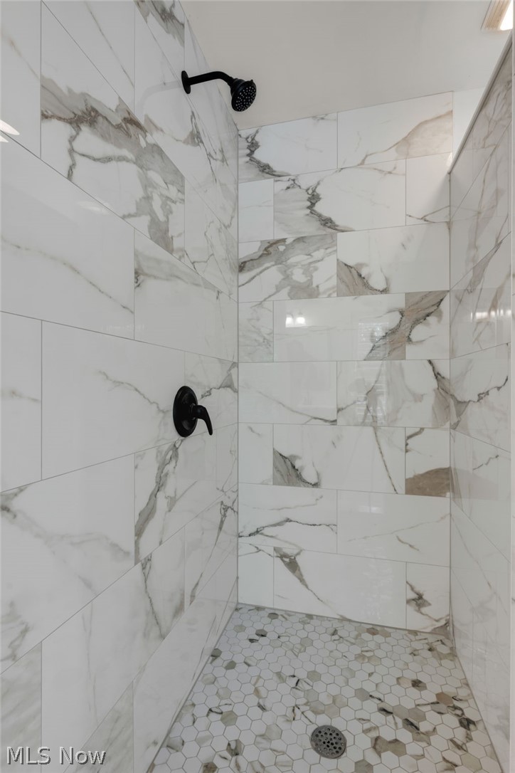 623 Bridgeview Avenue Chester, WV 26034 - Photo 18 of 47 Master bathroom featuring walk-in shower