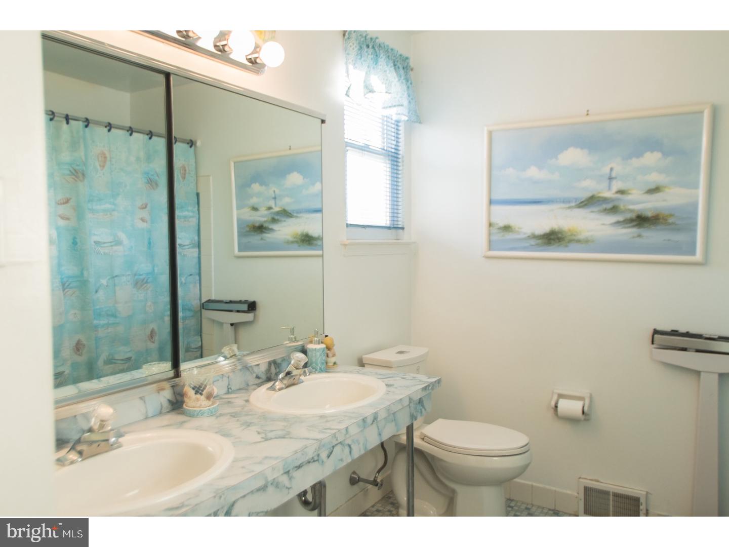 80 Tulip Road Holland, PA 18966 - Photo 16 of 19 Bathroom