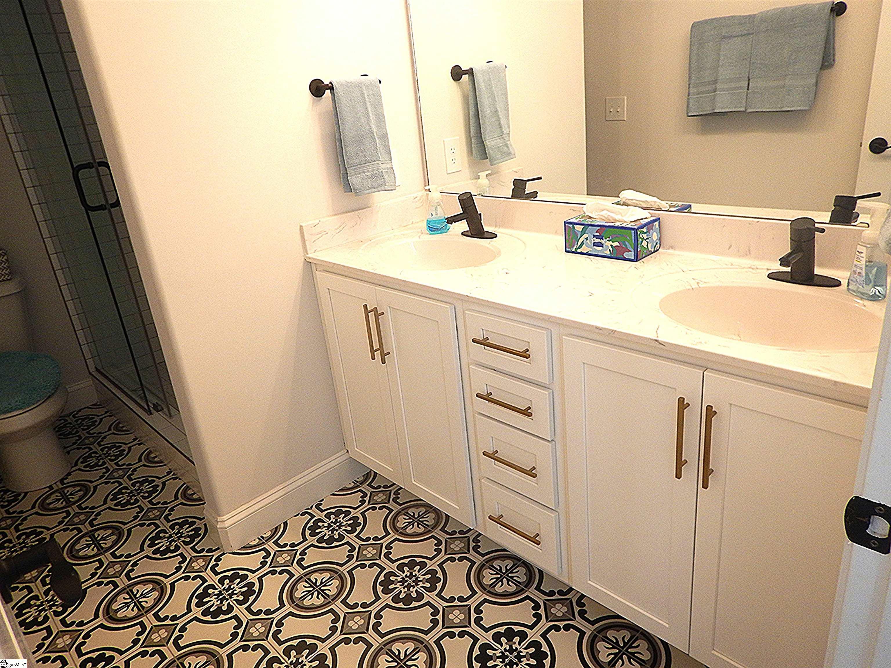 313 Daystrom Drive Greer, SC 29651 - Photo 15 of 35