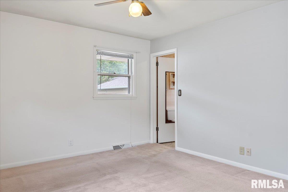 228 Dickinson Road Springfield, IL 62704 - Photo 18 of 47