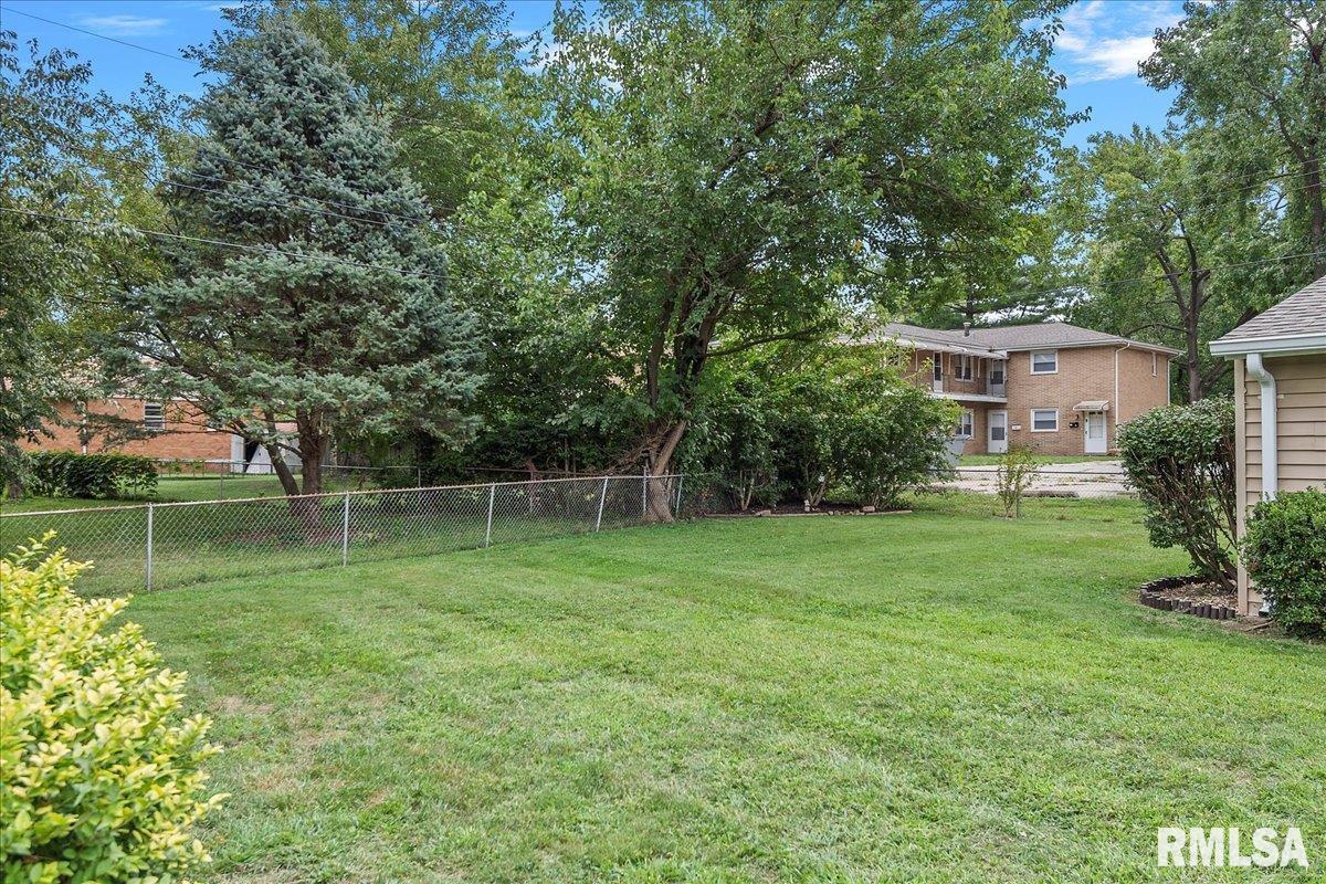 228 Dickinson Road Springfield, IL 62704 - Photo 42 of 47