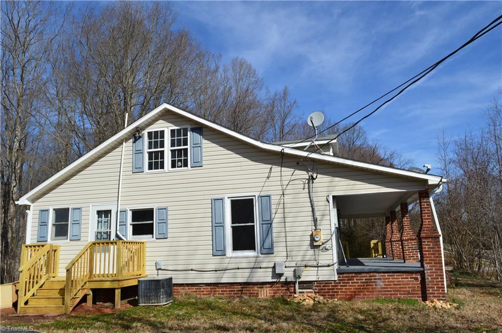 1096 Troy Joyce Road Madison, NC 27025 - Photo 3 of 21