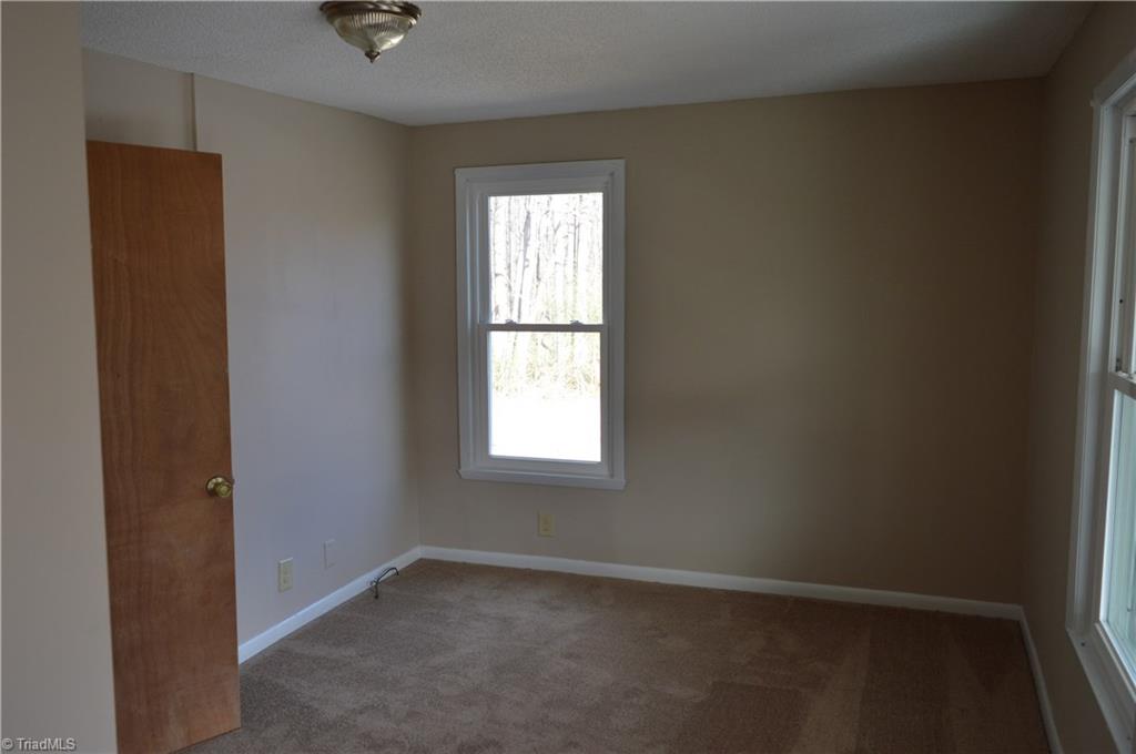 1096 Troy Joyce Road Madison, NC 27025 - Photo 6 of 21