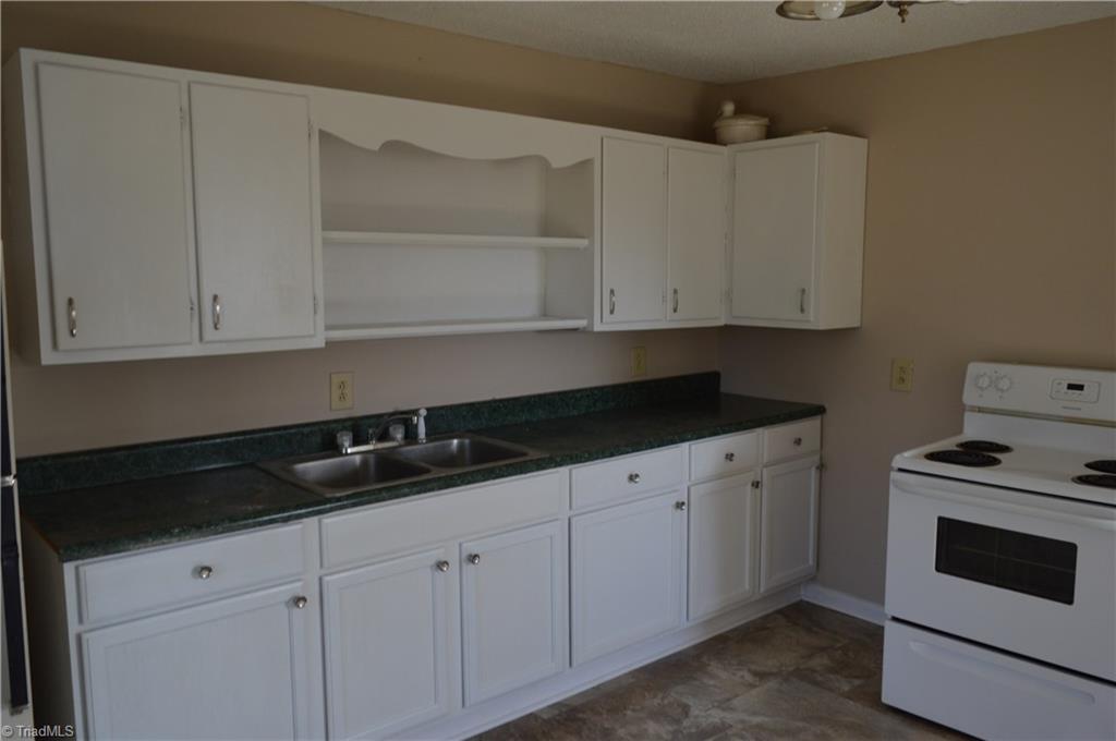 1096 Troy Joyce Road Madison, NC 27025 - Photo 9 of 21