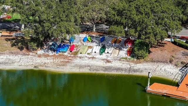 $1,000,000 | 6619 Waters Edge Way, Lakewood Ranch, FL 34202