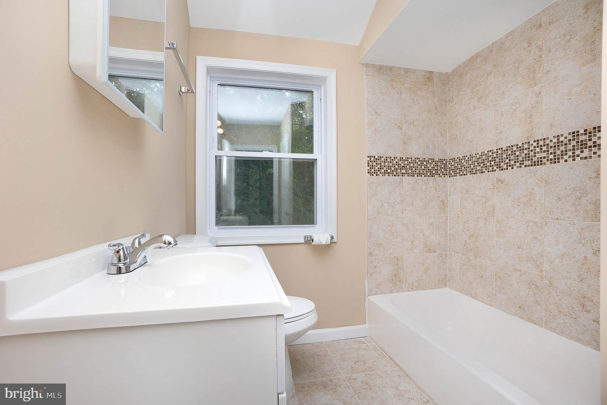 1523 Stonewood Road Baltimore, MD 21239 - Photo 13 of 30 Gallery Image 13