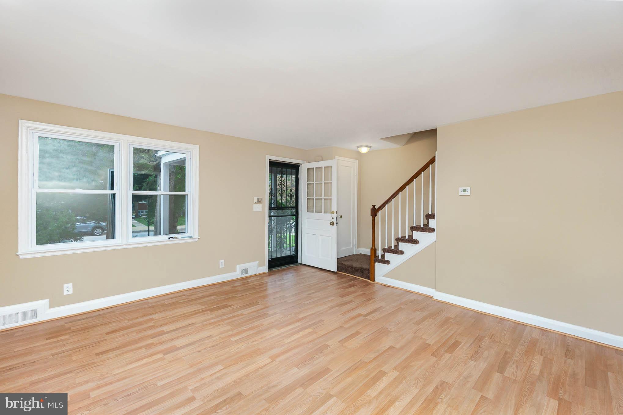 1523 Stonewood Road Baltimore, MD 21239 - Photo 4 of 30 Gallery Image 4