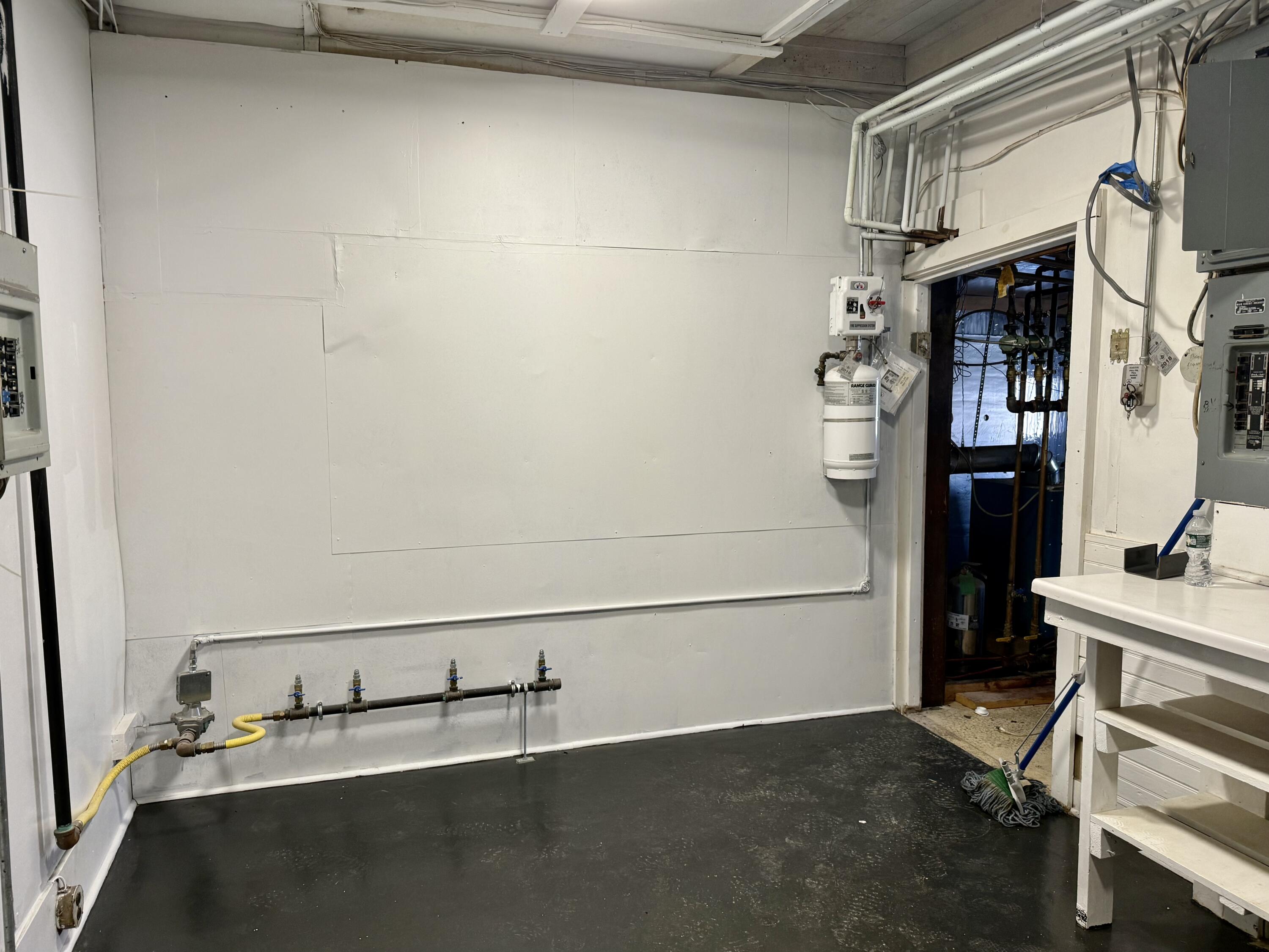 54 West Main Street Vinalhaven, ME 04863 - Photo 24 of 27 IMG_5060