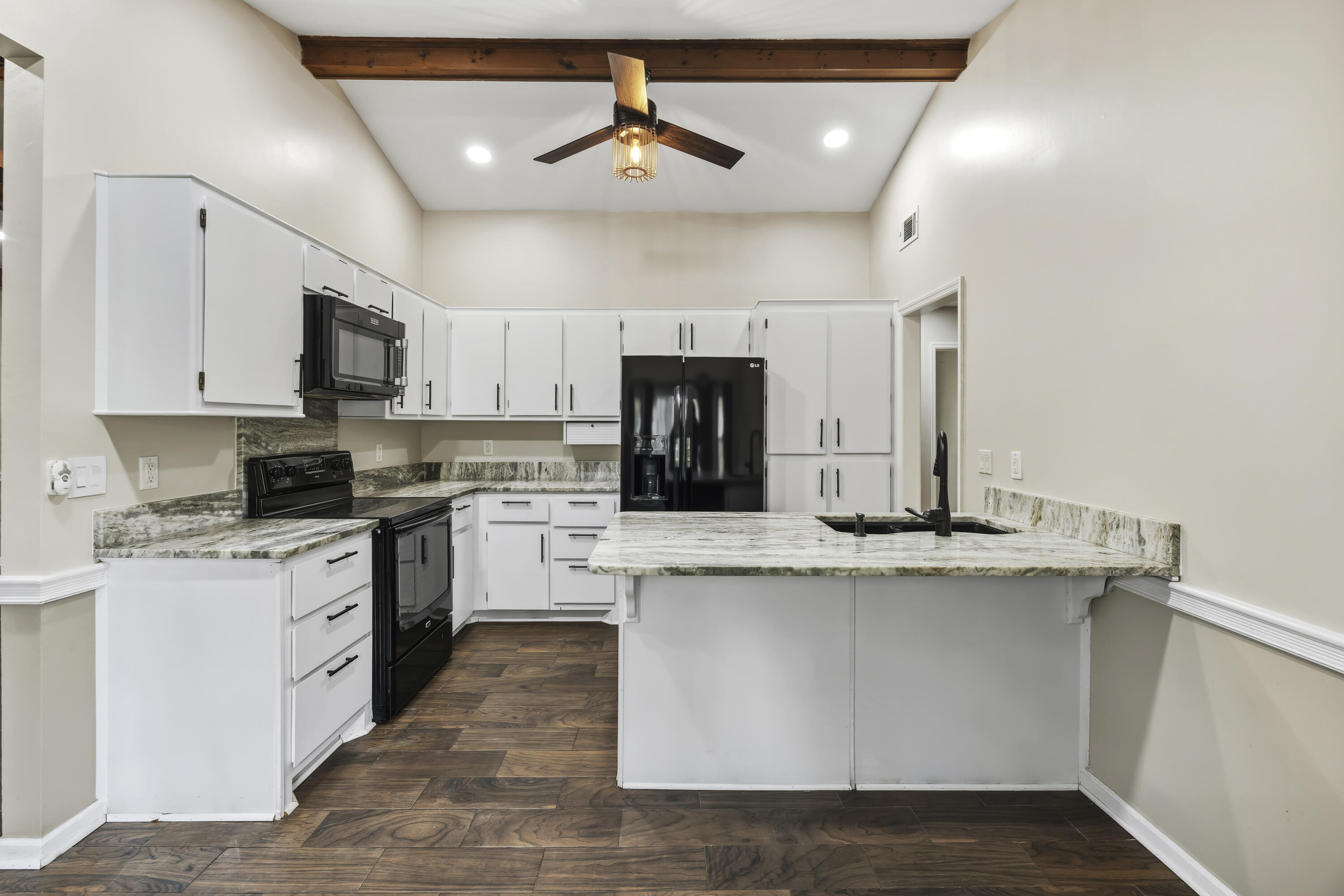 8219 North Ridgebrook Drive Charleston, SC 29420 - Photo 8 of 26 CHS_8365