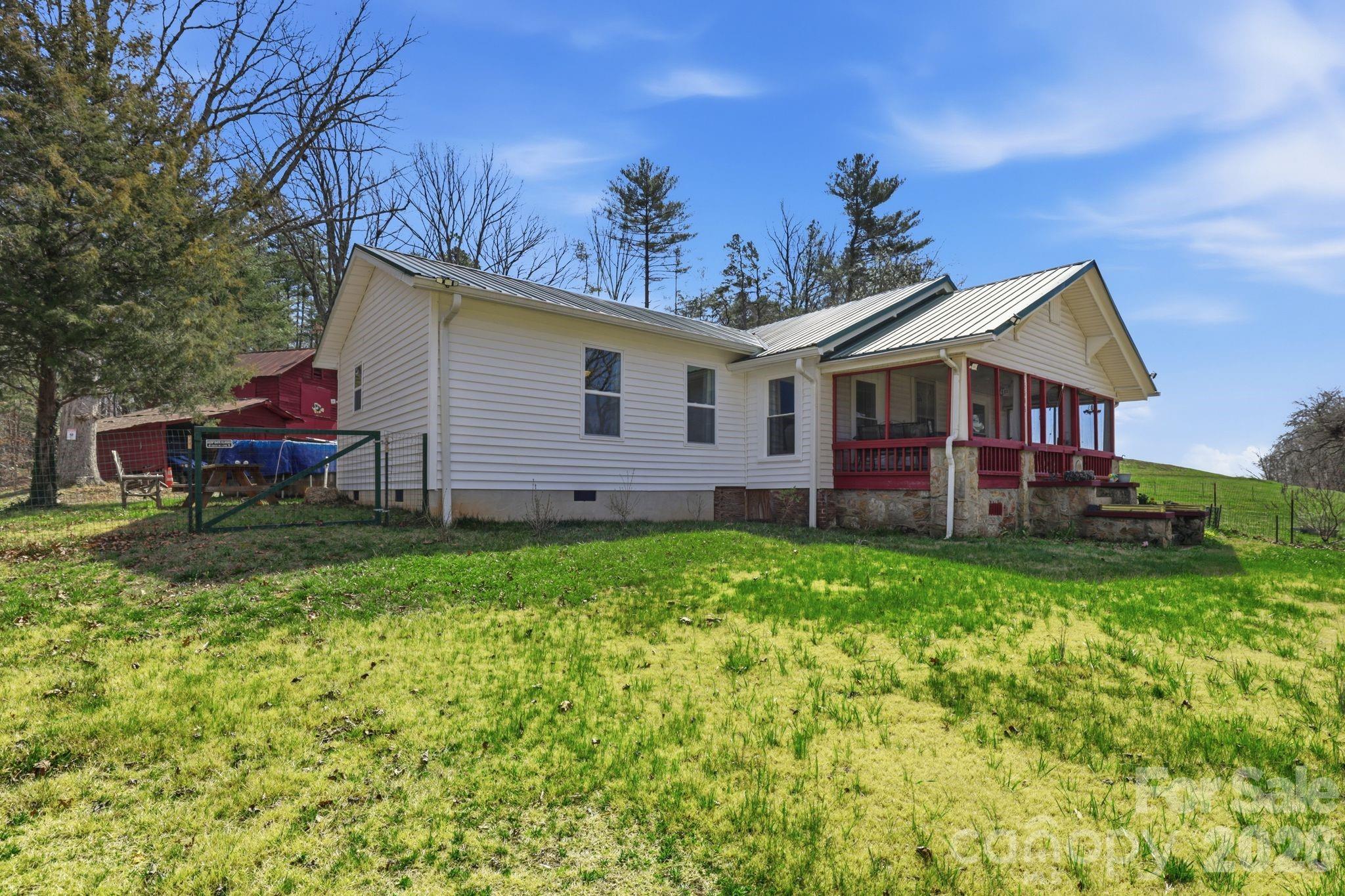6998 Nobby Lail Road Connelly Springs, NC 28612 - Photo 3 of 43