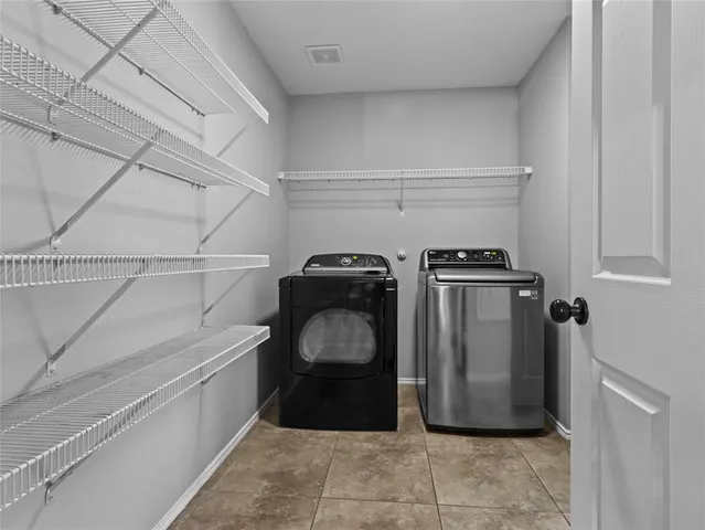 $295,000 | 2925 Nautilus Drive, Lancaster, TX 75146