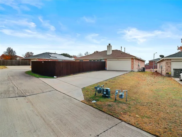 $295,000 | 2925 Nautilus Drive, Lancaster, TX 75146