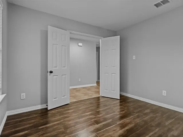 $295,000 | 2925 Nautilus Drive, Lancaster, TX 75146