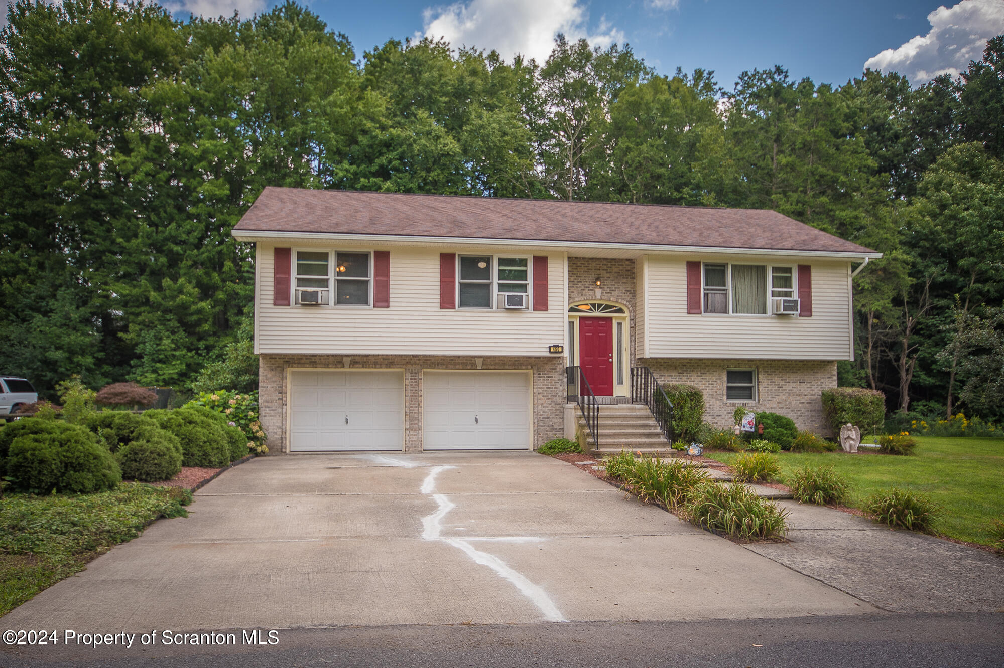 456 Willowbrook Road Clarks Summit, PA 18411 - Photo 1 of 31 Gallery Image 1