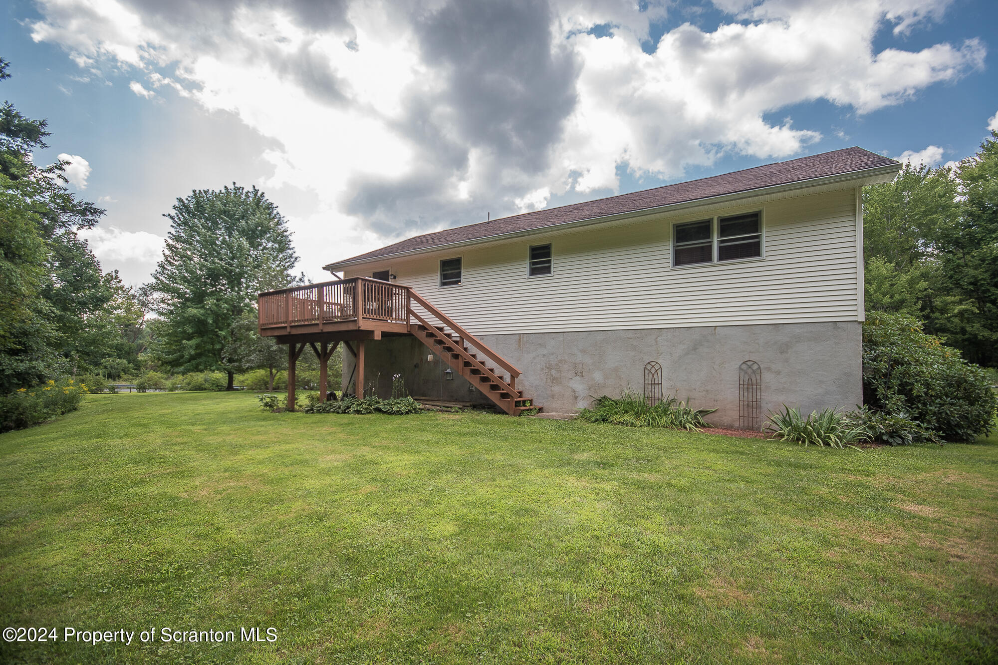 456 Willowbrook Road Clarks Summit, PA 18411 - Photo 3 of 31 Gallery Image 3