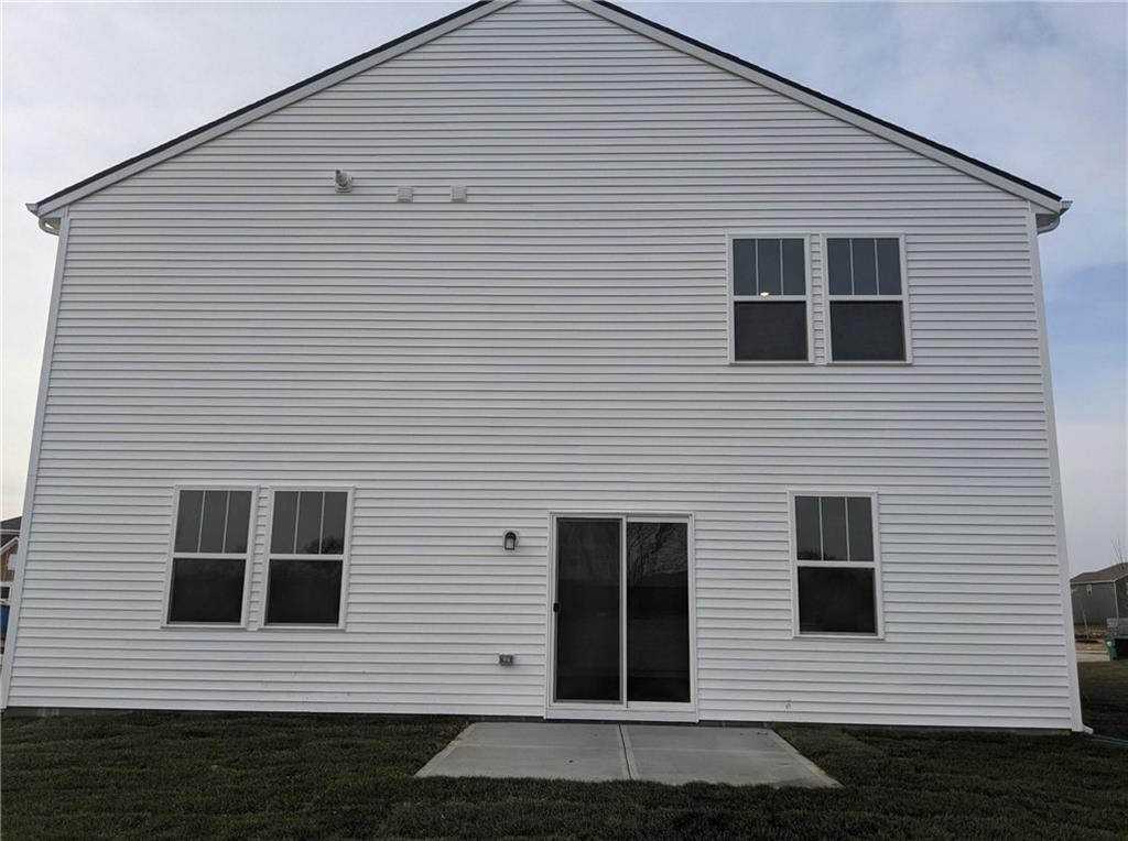 9534 Crossfield Road Avon, IN 46123 - Photo 2 of 2