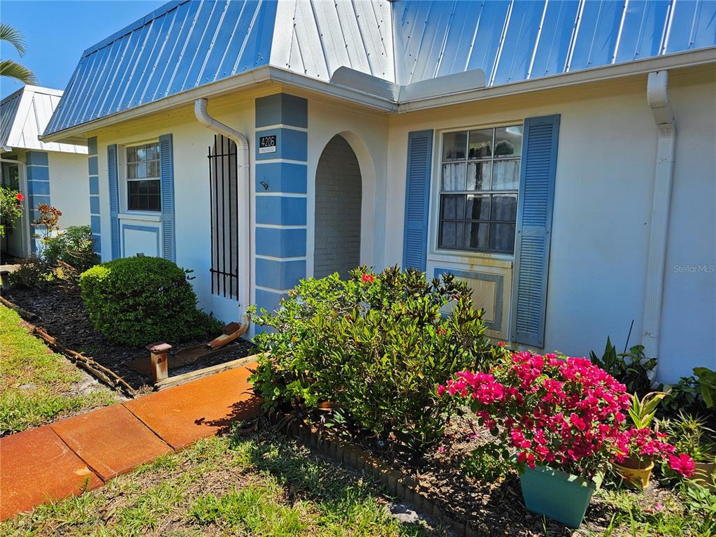 4206 Tamargo Drive, Unit 4206 New Port Richey, FL 34652 - Photo 2 of 37