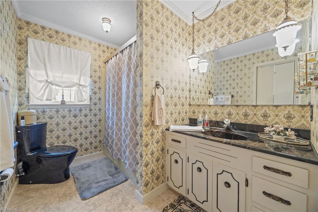 6262 Highway 109 High Point, NC 27265 - Photo 18 of 50